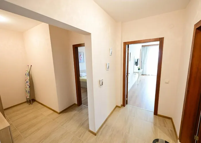 Aparthotel Kristin Palace 4*